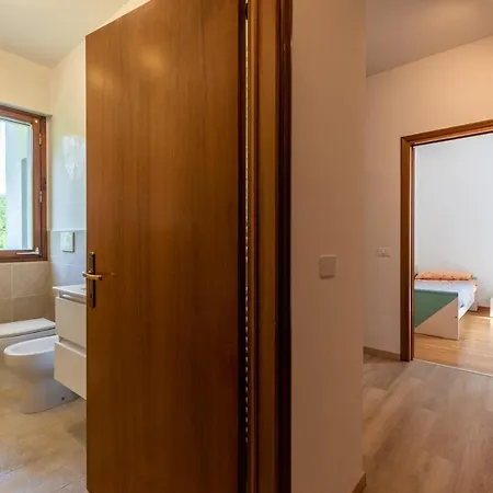 Grazioso Ai Piedi Delle Dolomiti - Self Check-in Апартаменты *