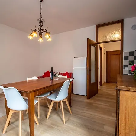 Апартаменты Grazioso Ai Piedi Delle Dolomiti - Self Check-in *